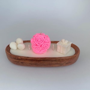 Handmade Rose Candle | Floral scent | Coconut Soy Wax Candle | Home Decor | Romantic Gift | Elegant Candle | Gift | Housewarming