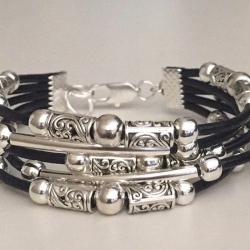Bracelet for women, Boho bracelet/Women's leather bracelet/Beaded leather bracelet/Bohemian jewelry/Silver bracelet for women