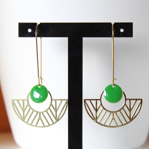 boucles d'oreille vert vif et doré, sequin émaillé goutte, breloque demi cercle dorée, bijou minimaliste, cadeau, anniversaire, noël