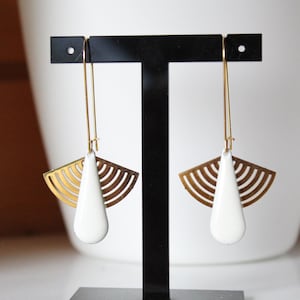 White earrings, enamelled sequin drop, golden fan, minimalist, trendy, gift, birthday, Christmas