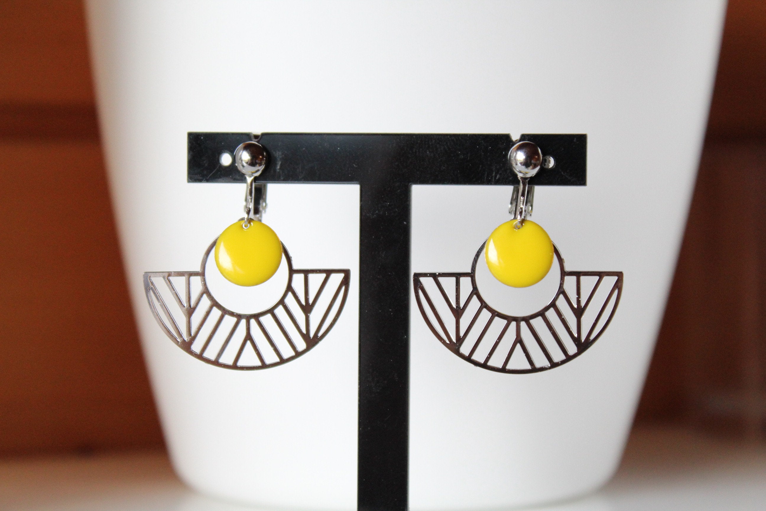 Boucle d'oreille clip jaune - France