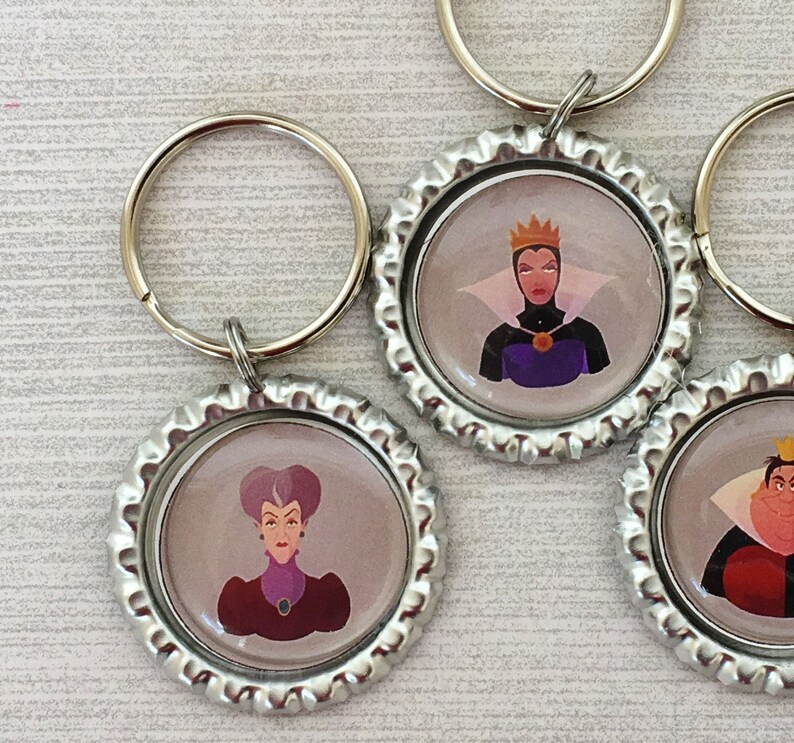 Keychain,Key Ring,Disney Villains,Stepmother,Evil Queen,Key Chain,Keyring,Bottlecap,Bottle Cap,Accessories,Bottlecap Keychain,Handmade,Gift