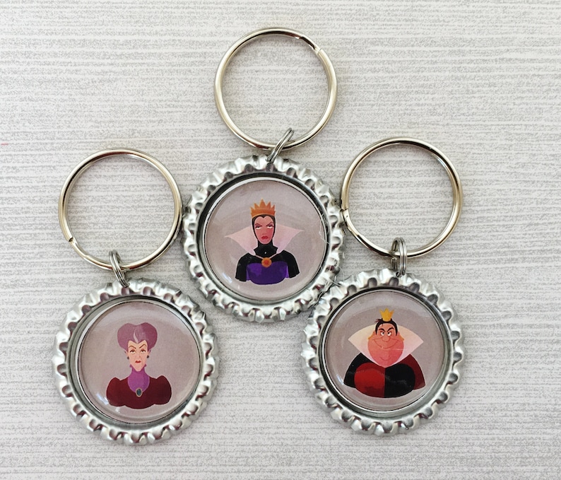 Keychain,Key Ring,Disney Villains,Stepmother,Evil Queen,Key Chain,Keyring,Bottlecap,Bottle Cap,Accessories,Bottlecap Keychain,Handmade,Gift
