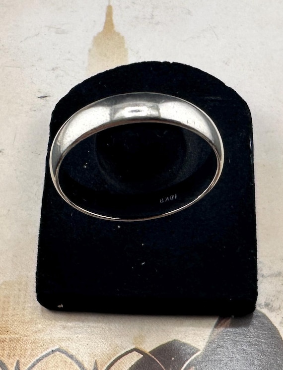 Vintage, Simple 10k White Gold Wedding Band -- Siz