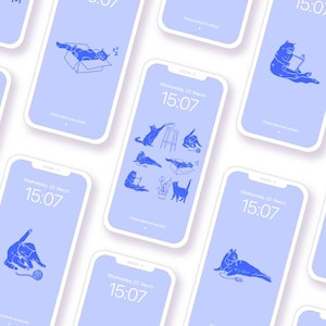 Peut inclure: Neuf écrans de téléphone différents avec un fond bleu et une bordure blanche. Chaque écran affiche une illustration différente d'un chat dans une variété de poses, notamment en train de dormir dans une boîte, de lire un livre et de jouer avec de la laine. L'heure est affichée sur chaque écran comme "Mercredi 22 mars 15:07".