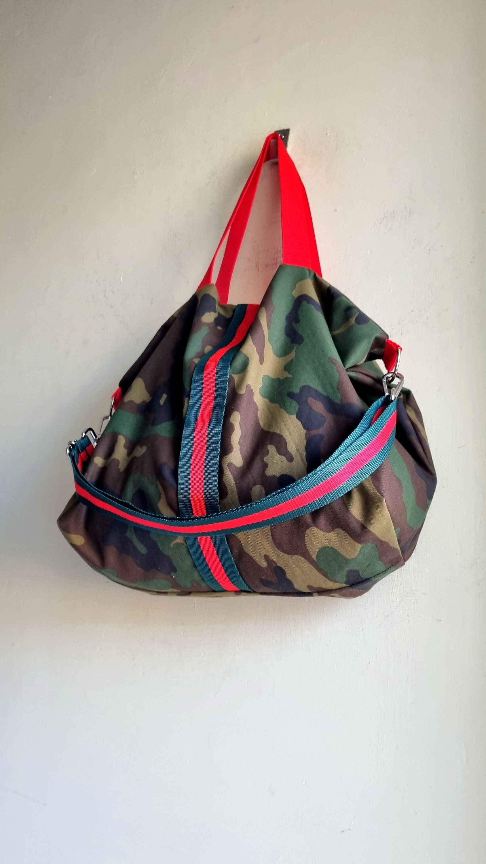 Camo bag with red stripe hotsell