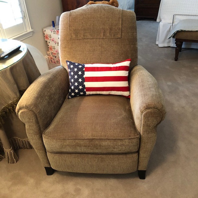 Timeless Treasures Lumbar Pillow - Thumbnail 3