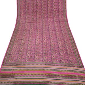 Sari vintage rosa Sushila, 100% seta pura, stampato floreale, morbido, 5YD, tessuto sari per uso indossabile o artigianale.