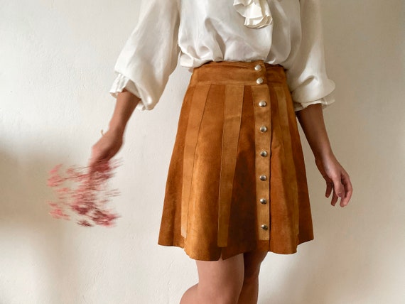 60’s / 70’s suede mini skirt / patch work / leathe