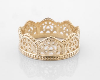 Victorian Lace Solid Gold Ring: Antique Crown Wedding Band, Vintage-Style French Lace Engagement Ring
