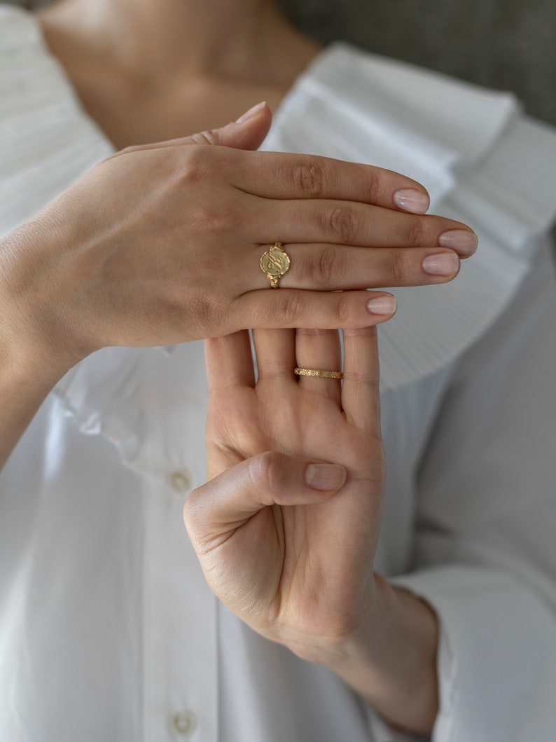 Victorian Style Ring Vintage Antique Botanical Wedding Band Bridal ring in 14 karat Solid Gold image 2