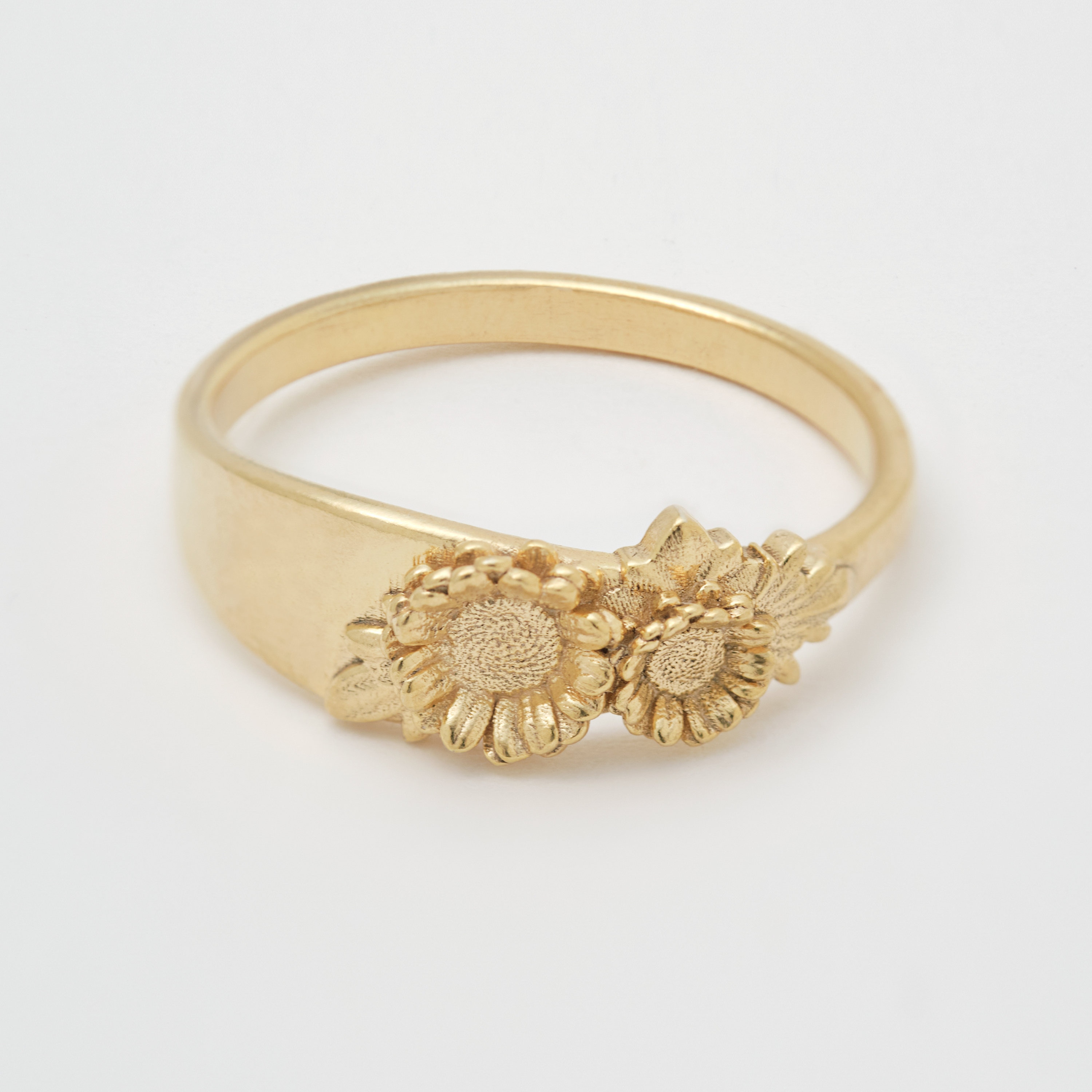 Sunflower Floral Signet Ring: Personalized Gold Monogram