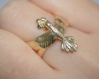 Hummingbird Ring |  Statement Ring  |  Vintage style bird statement ring  |  Flower Ring