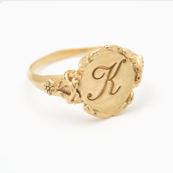 Antique Signet Ring - Vintage style signet ring Personalized monogram ring for women and men in 14K solid gold