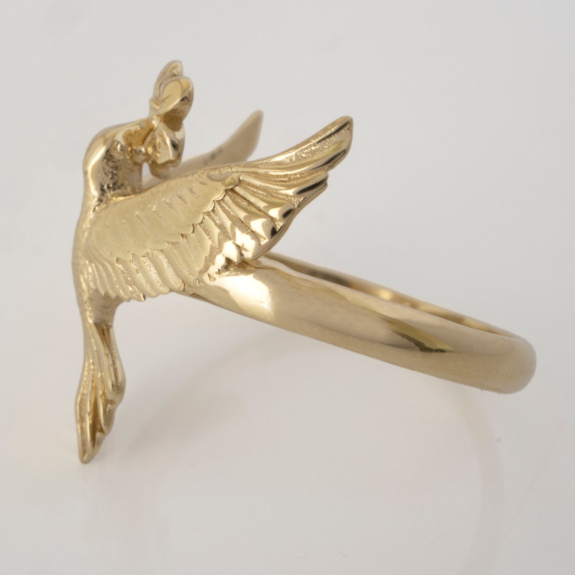 Hummingbird Ring: Solid Gold Bird Statement Ring, Vintage-style ...