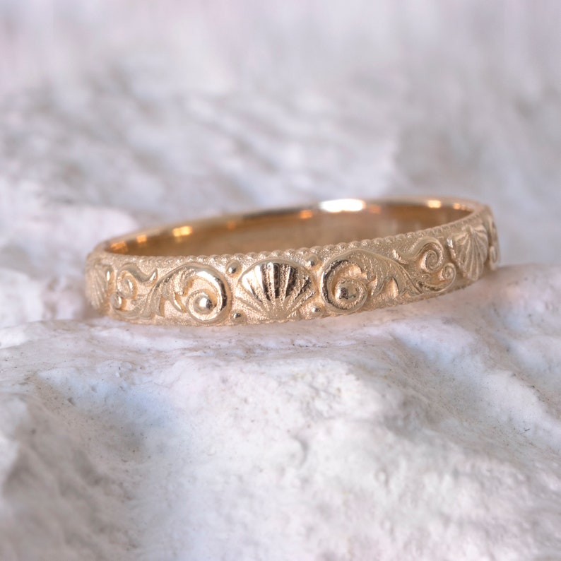 Ocean Ring Seashell themed band Vintage Waves Shells Ocean themed Antique Wedding Ring Bridal ring in 14 karat Solid Gold image 7