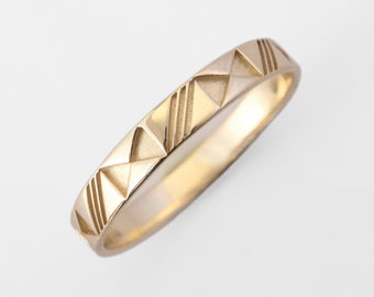 Triangle Geometric Men's Wedding Band - Unisex engagement ring in 14 karat Solid Gold