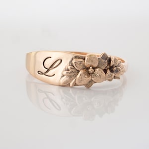 Floral Lily Signet Ring: Personalized Gold Monogram