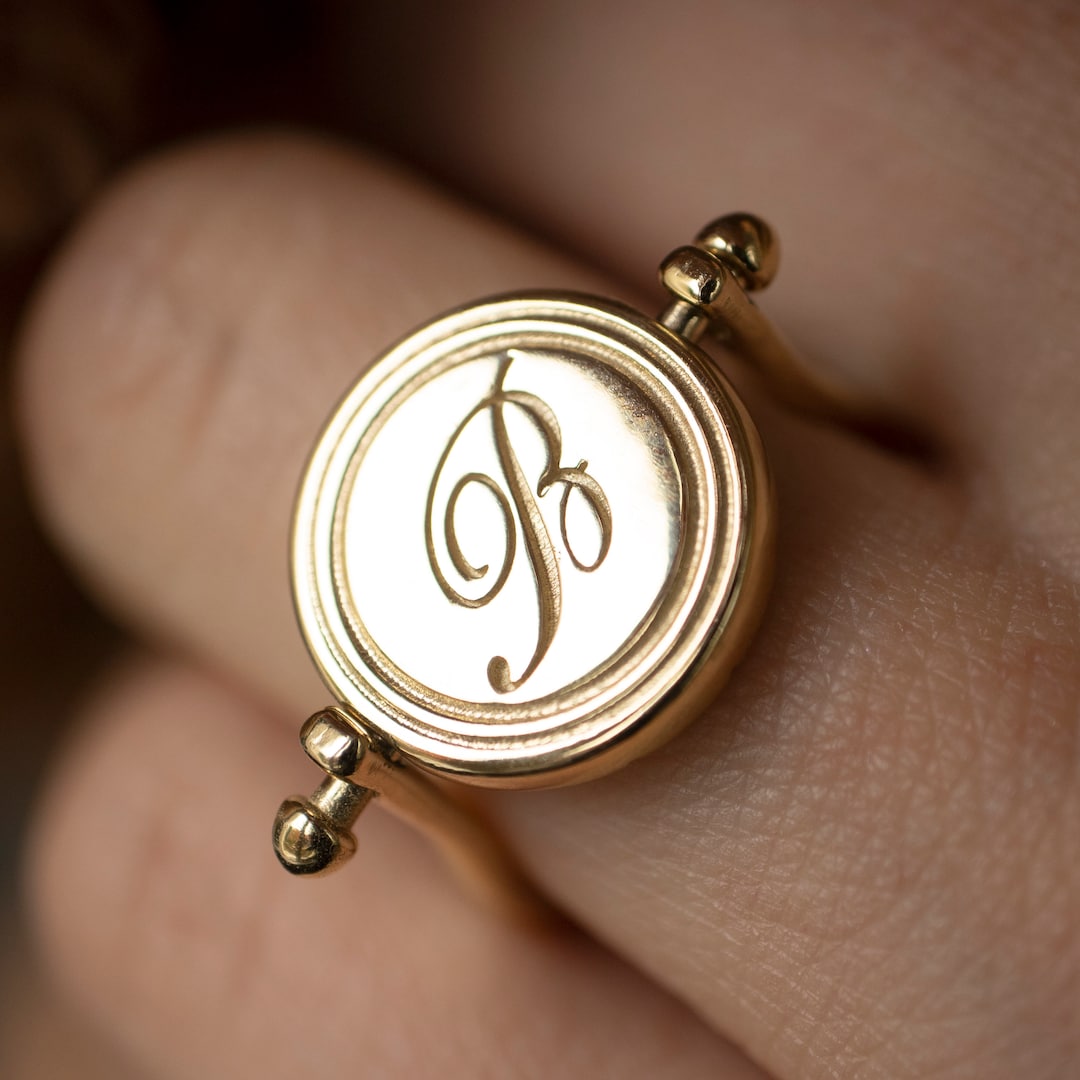 Kinetic Zodiac Ring | Custom Astrology Monogram Star Sign and Monogram ...