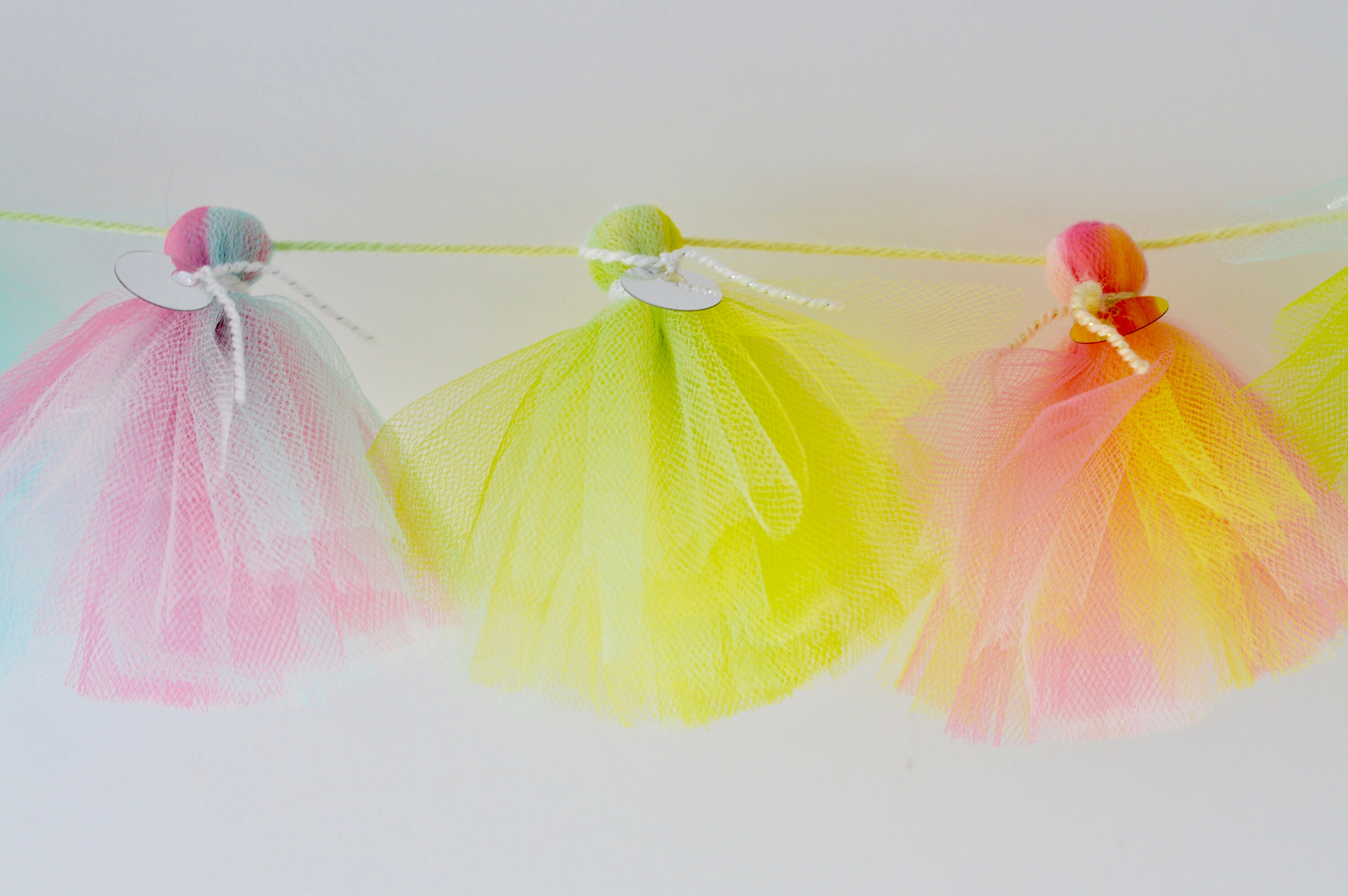 Tulle tassel garland / tassel garland / unicorn garland / Etsy