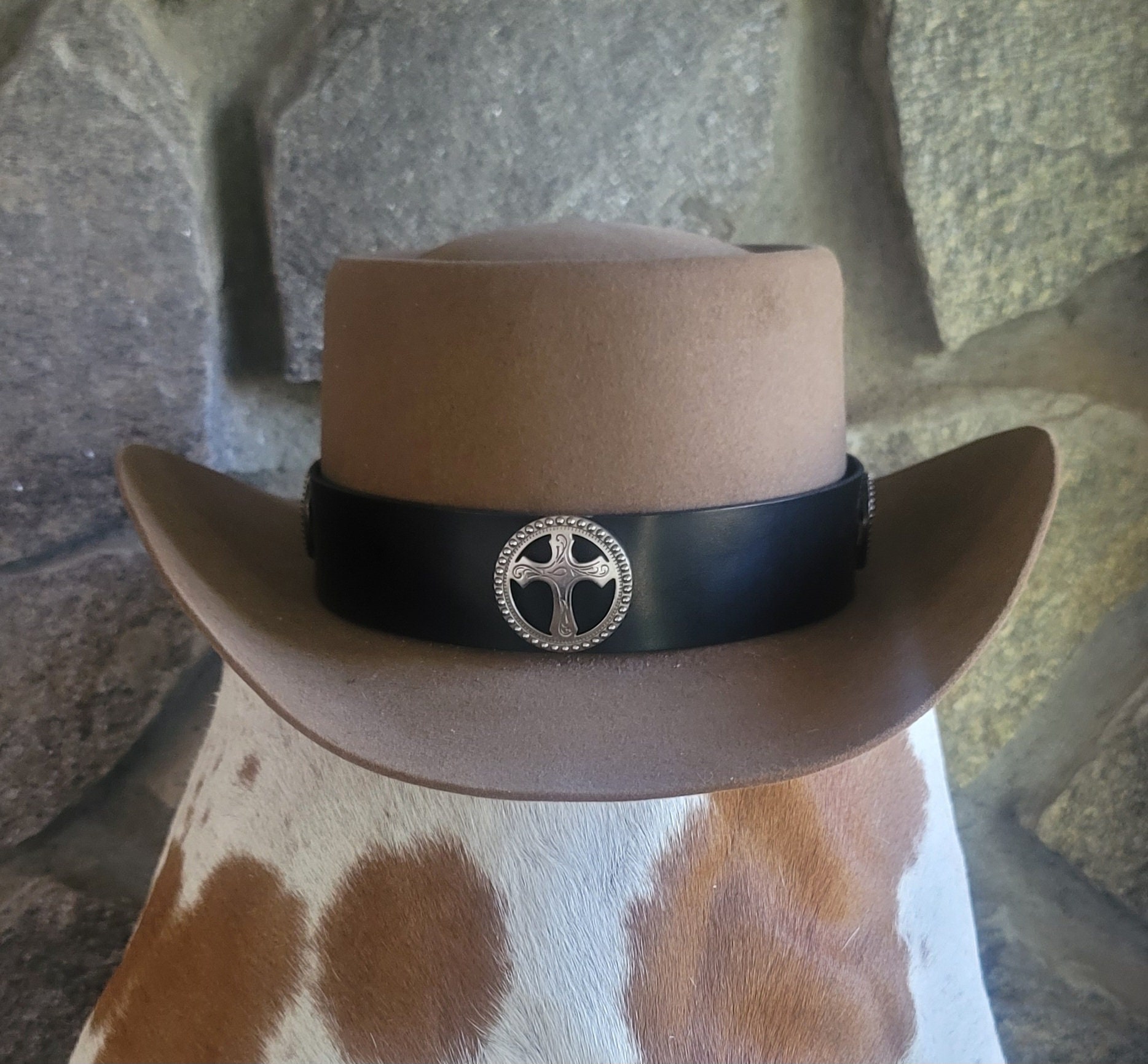 Black Leather & Silver Christian Church Cross Concho  display picture 2
