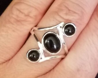 Onyx Ring, Black Onyx Ring, Sterling Silver Ring, Black Stone Ring, Boho Ring, Onyx Ring Silver, Black Ring, 3 Stone Ring, Size 6.5