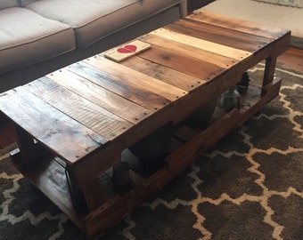 Pallet Wood Coffee Table, pallet table, coffee table, handmade coffee table