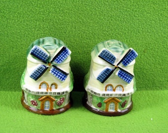 Vintage Cottage Ware Windmill Motif Salt and Pepper Set, Made in Japan from 1920 to 1950