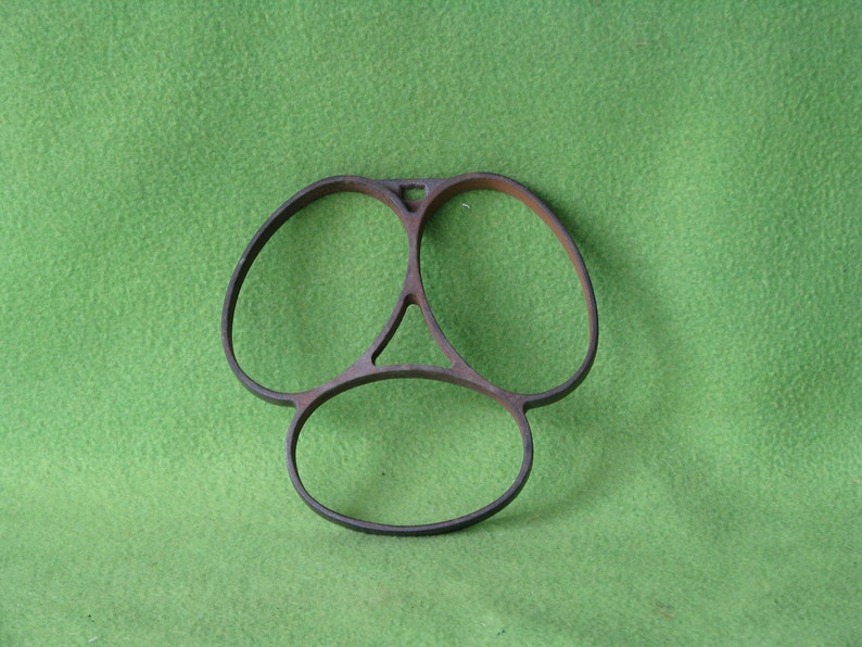 Antique Cast Iron Egg Cooking Ring For Three Eggs Unknown Etsy