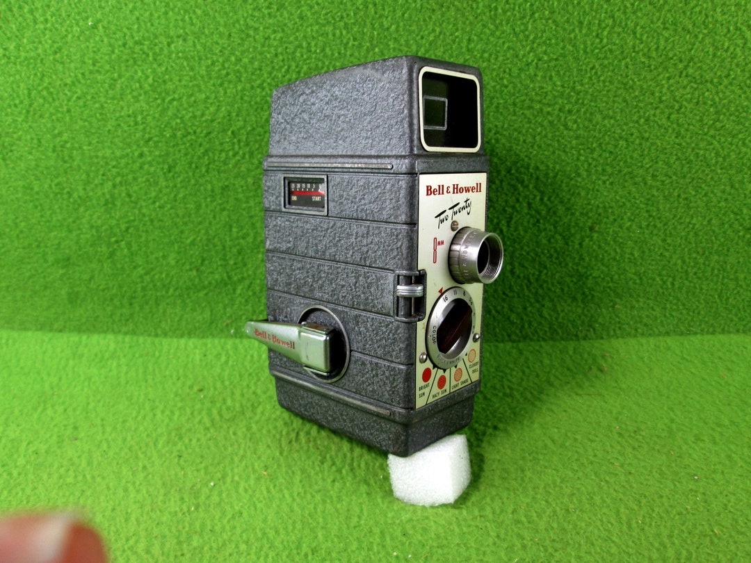 Bell & Howell: 252 Price Guide: estimate a camera value