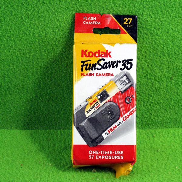 Vintage Kodak Camera, Kodak FunSaver 35 Flash Camera, One Time Use Disposable, From 1998 Time Frame