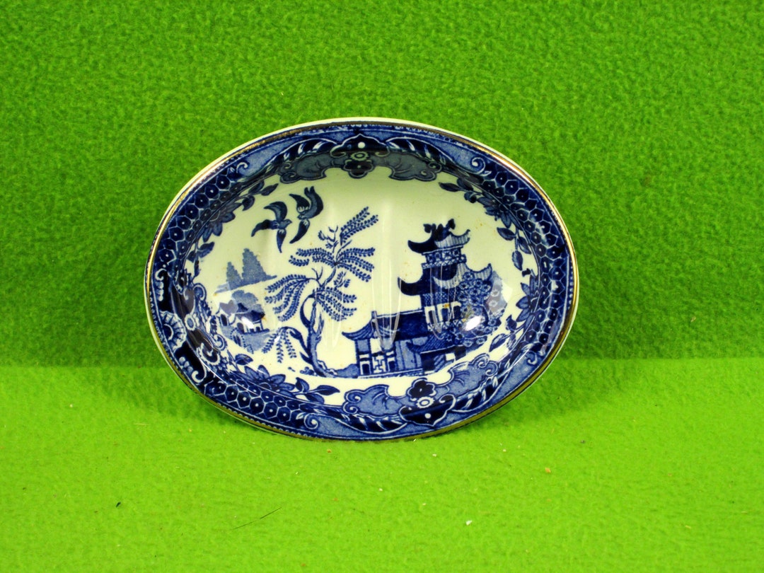 Vintage Blue Willow Soap Dish by Burgess & Leigh of Burslem, England