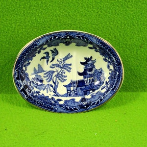 Vintage Blue Willow Soap Dish by Burgess & Leigh of Burslem, England from the 1930s