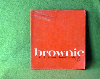 Vintage Girl Scout Brownie Handbook, Paperback, Ninth Edition, Published in 1968