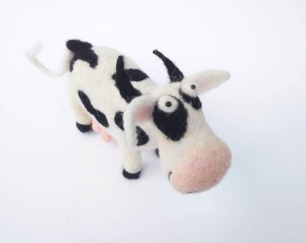 ニードルフェルトで作られた子牛（ジャージー牛）の農場動物 - Etsy 日本