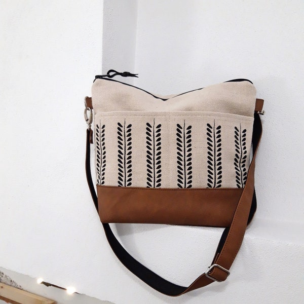 Crossbody bag medium size, purse with pockets, natural vegan bag, Lavender print shoulder bag, canvas hobo bag