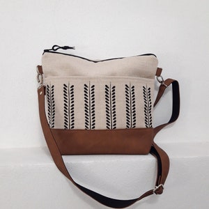 Crossbody bag medium size, purse with pockets, natural vegan bag, Lavender print shoulder bag, canvas hobo bag image 8
