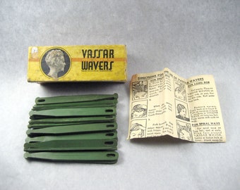 30&#39;s Vassar Hair Wavers - Set of 21 Vintage Rubber Wave Curlers