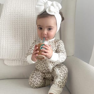 Bambus Baby Pyjamas: Leopard Print, hypoallergener Reißverschluss Footie