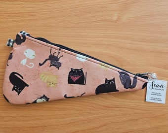 Cat Scissors Cover- Zippered Scissors Cover- Scissors Cozy- Scissors Protector- Gifts for Her- Gifts for Mom- Teacher Gifts- Kitty