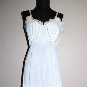Vintage 1960s Slip/Lingerie - with Original Tag - Women&#39;s Size 34