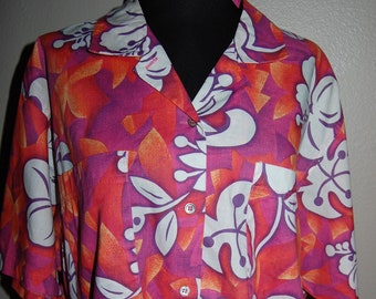 80/'s Women/'s Hawaiian Shirt Short Sleeve Blue Black Gold Turquoise Cool Print Button Down 100/% Rayon Tiny Collar Vintage by CALICHE Size S