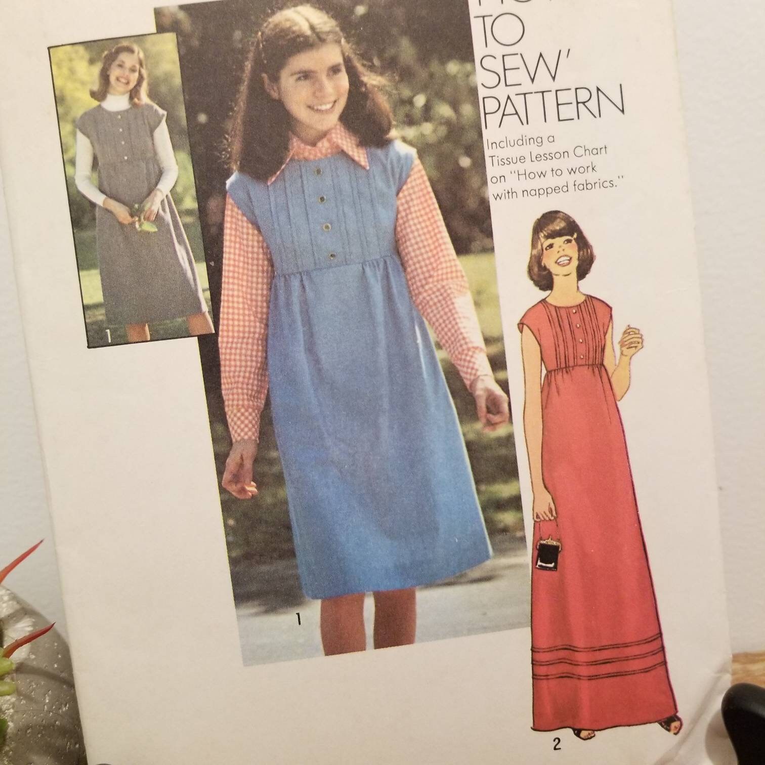 10 Vogue 7609 Ladies Dress Pattern Sizes 6 8