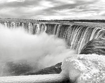 Fotografía de la formación de hielo invernal de las Cataratas del Niágara – Impresión de paisaje congelado