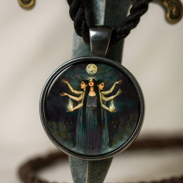 Goddess Hekate necklace Pendant + gift Box - Triple Hecate Witchcraft Wicca