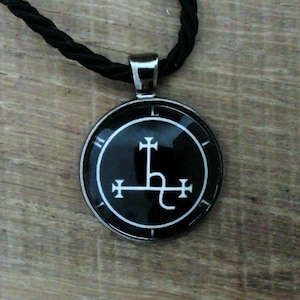 Lilith Seal Sigil Pendant necklace + Gift Box - Lilith Sigil Simbol Talisman