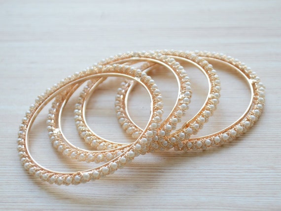 Simple kada hotsell bangle designs