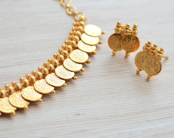 South Indian Coin Choker Necklace Set, Gold Temple Wedding Jewelry, Kasu Mala haaram for women, Traditional Bharatnatyam dance jewellery