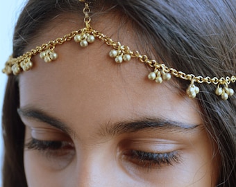 Gold Matha Patti, Maang Tikka Headpiece, Indian punjabi wedding jewelry, Rajasthani sangeet or mehendi forehead accessory, bollywood jewelry