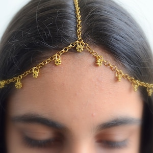 Gold Headchain, Matha Patti Indian wedding accessory, small Maang tikka headpiece set, bridal headchain, forehead jewelry, chain headband